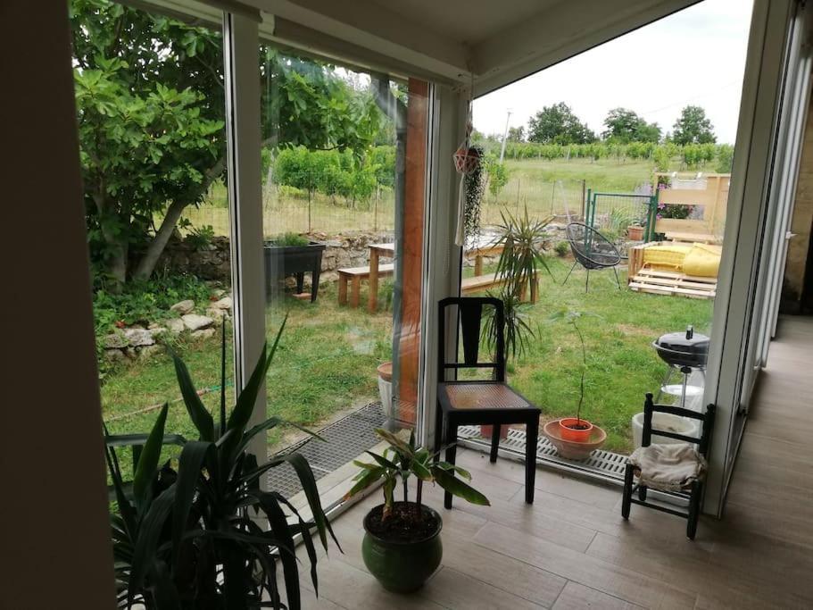 Gite L'Edenwine Doulezon Exterior photo